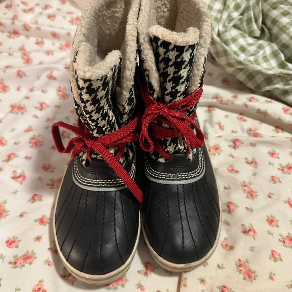 Sorel Tivoli Women’s Houndstooth Tweed Fleece Waterproof Rain/Snow Boots Size 9